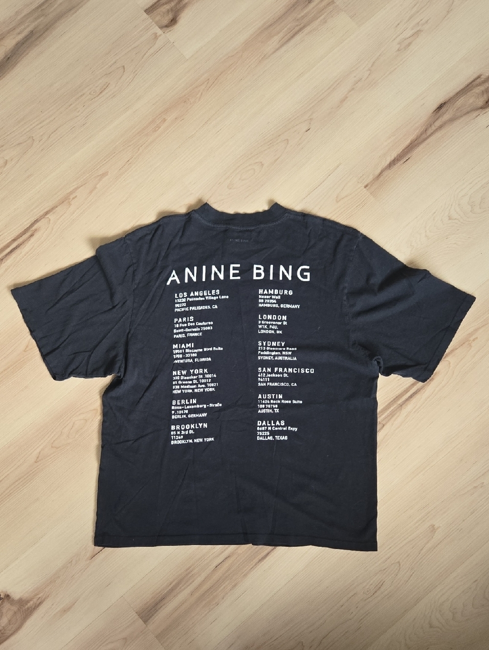 Anine Bing Avi Tee Smiley in Vintage Bblack, Size Large - Picture 2 of 4